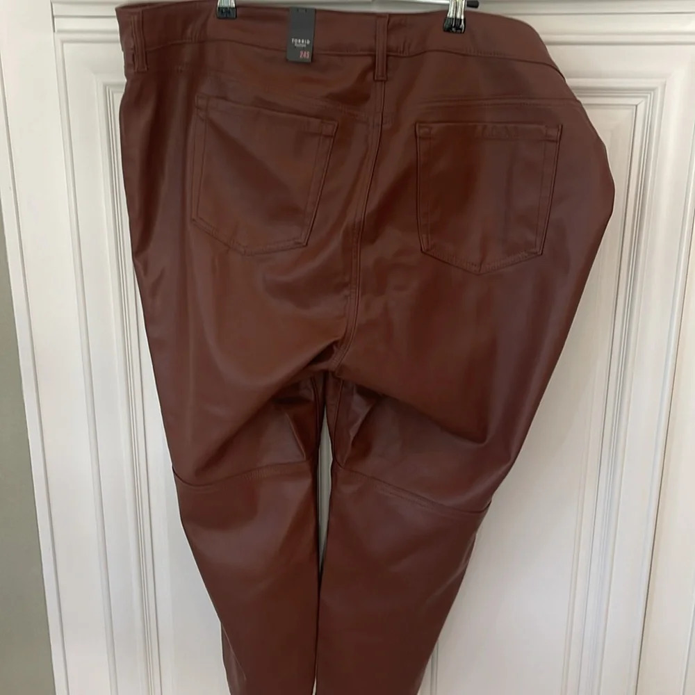 Torrid  Plus Size 24S Dress Pants Skinny Pants Root Beer Brown Faux Leather - Picture 6 of 10